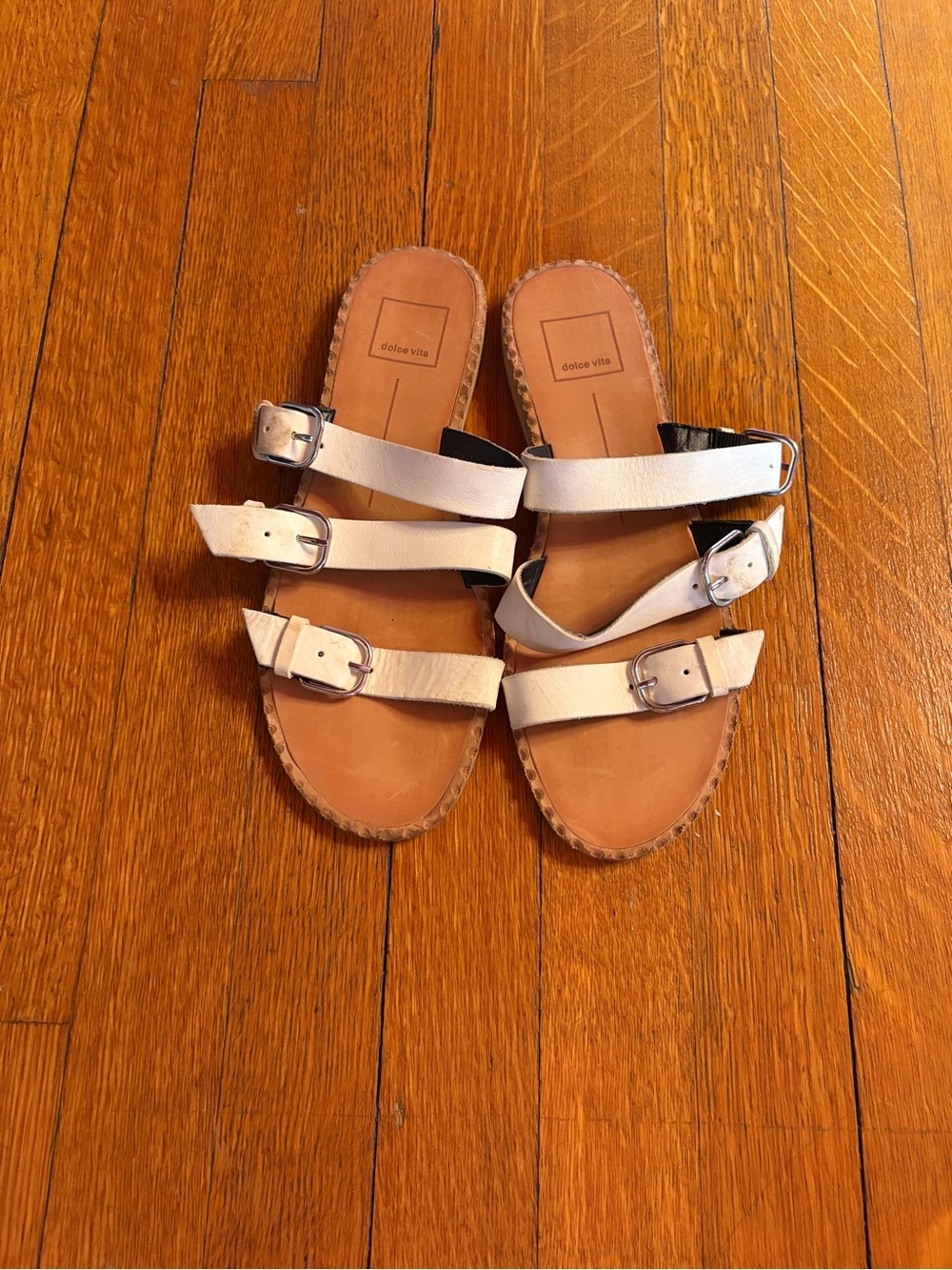 Dolce Vita Fin White Leather Three Strap Buckle Slide Sandals - Size 8